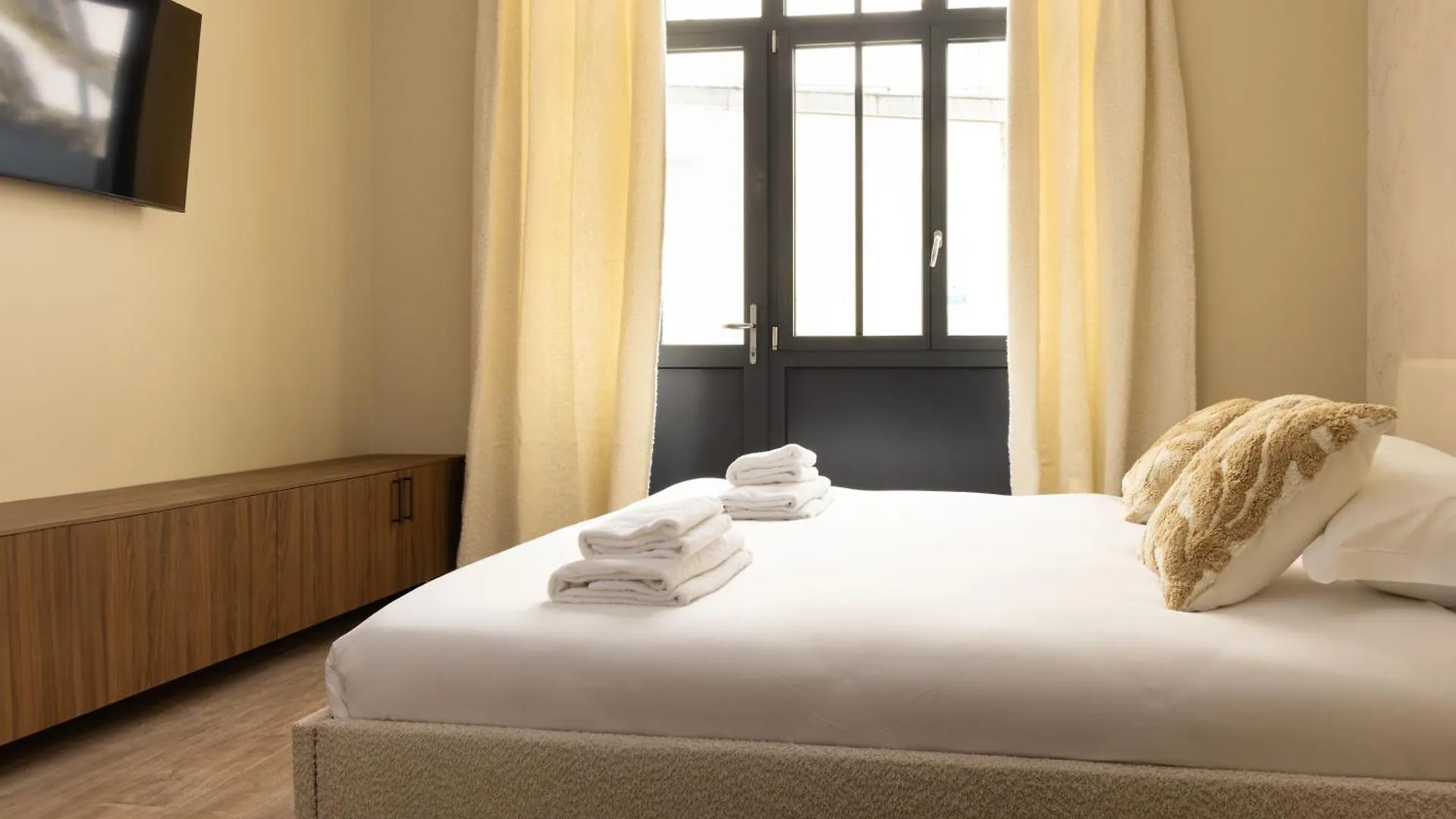 Cmg - Sacre Coeur Rochechouart Apartamento Paris França
